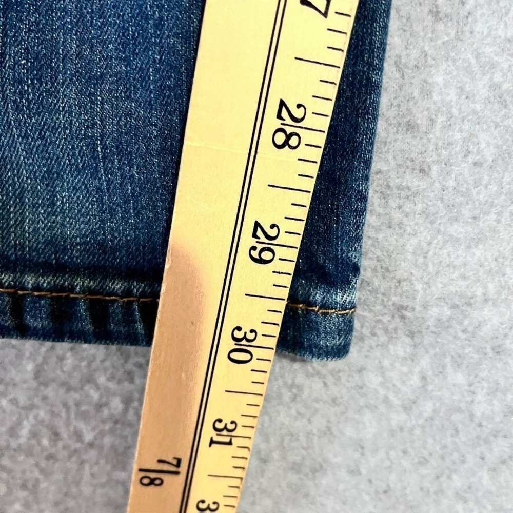 Levis Jeans Mens 38X30 Blue 559 Relaxed Straight Medium American Faded Denim - Picture 5 of 16